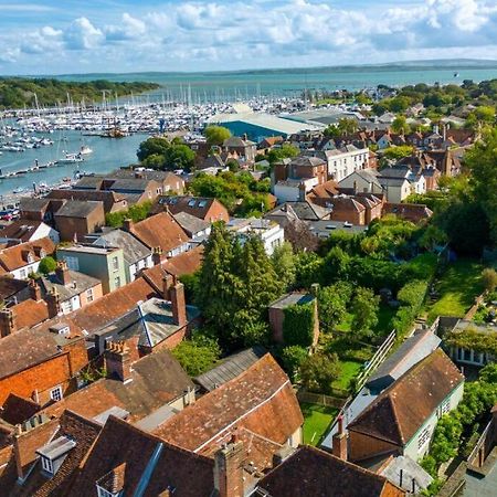 Stunning Luxury Apartment In Central Lymington Luaran gambar