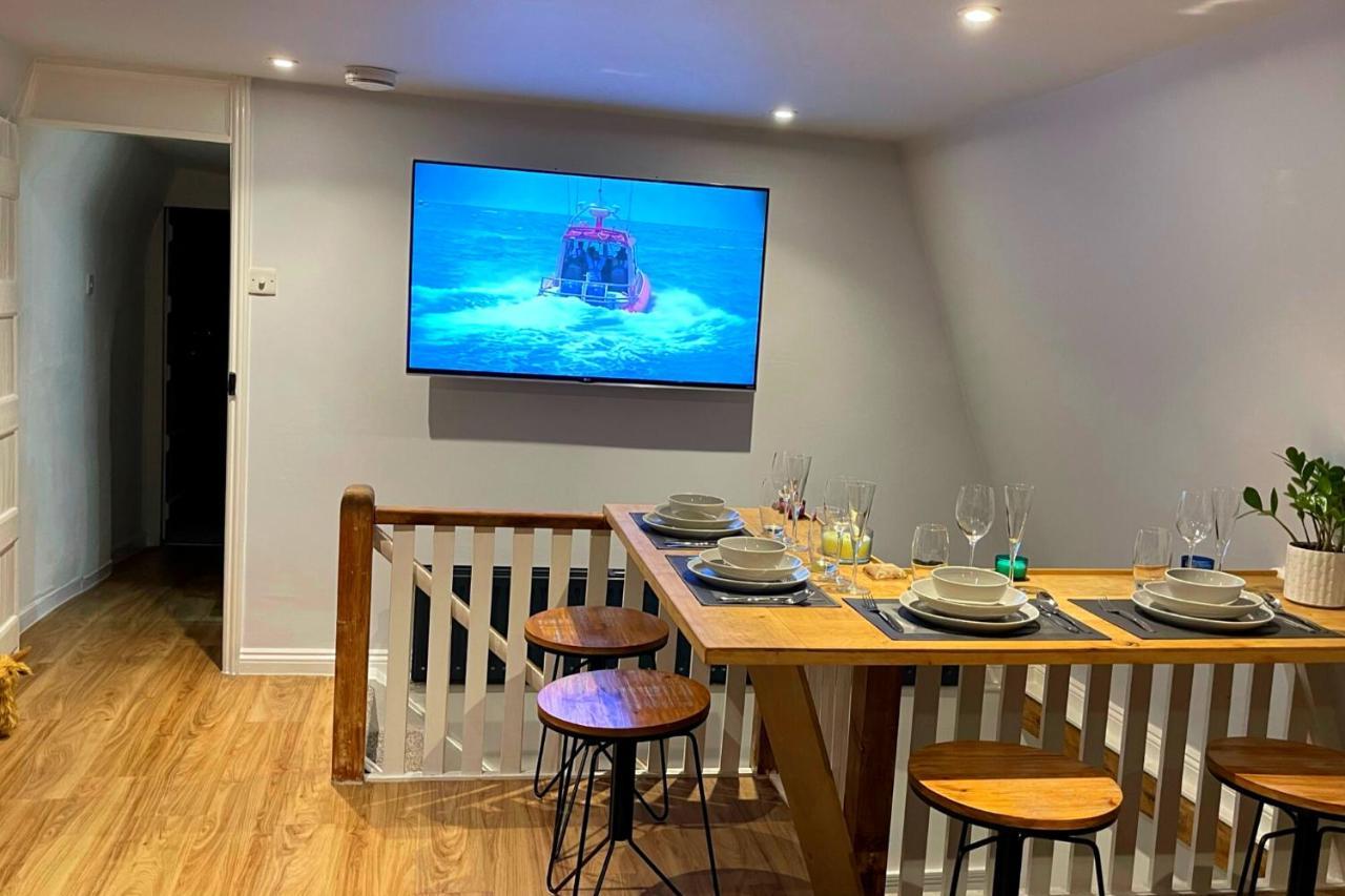 Stunning Luxury Apartment In Central Lymington Luaran gambar