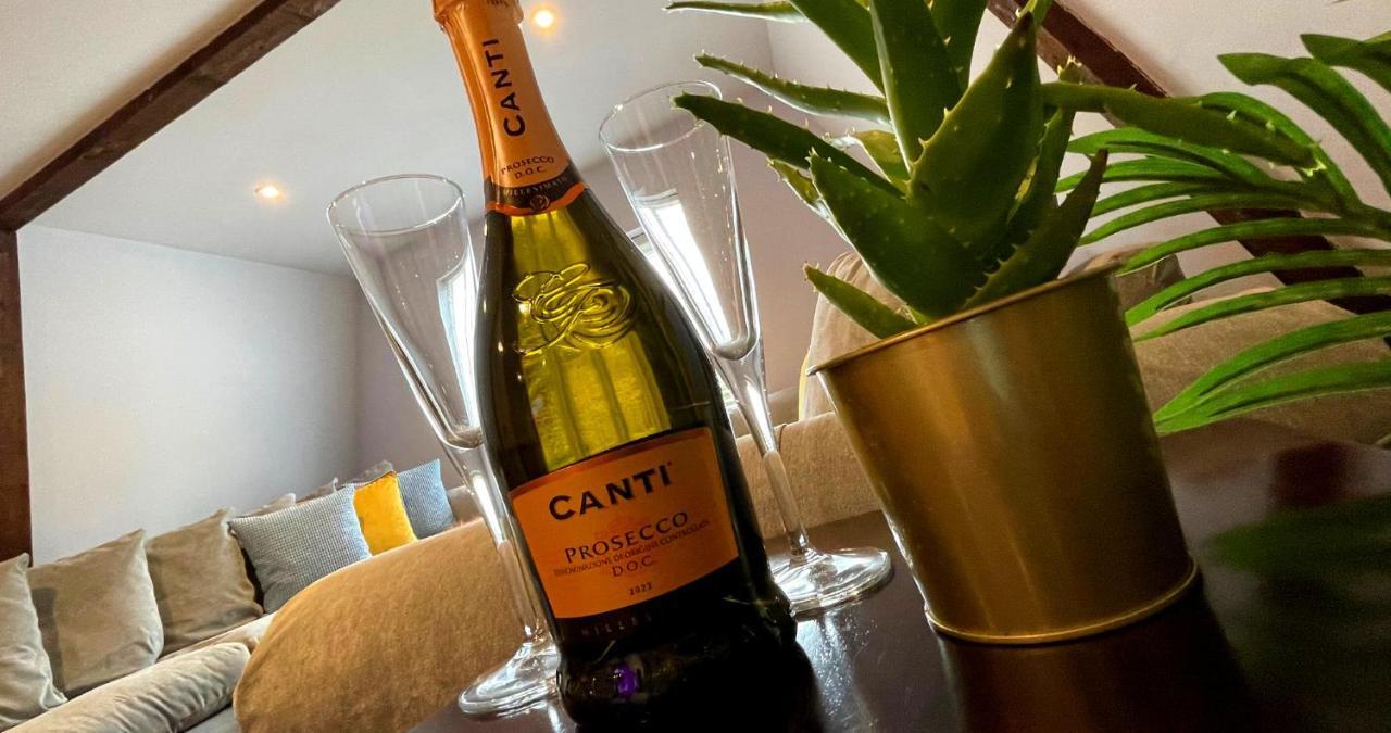 Stunning Luxury Apartment In Central Lymington Luaran gambar